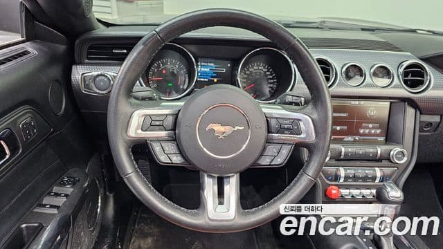 Ford Mustang кабриолет, 2016 13