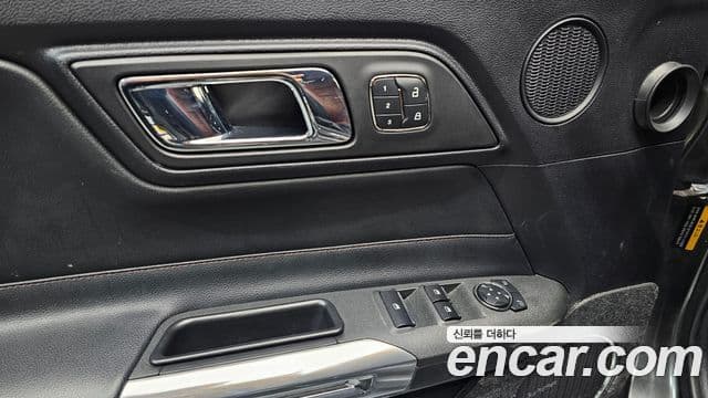 Ford Mustang кабриолет, 2016 16