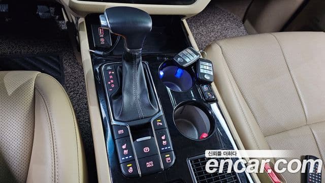 Kia The / новый New Carnival Noblesse Special, 2019 9