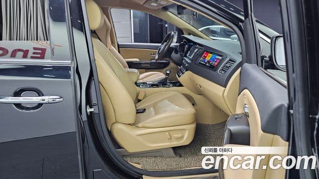 Kia The / новый New Carnival Noblesse Special, 2019 11