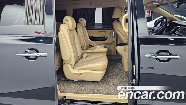 Kia The / новый New Carnival Noblesse Special, 2019 12