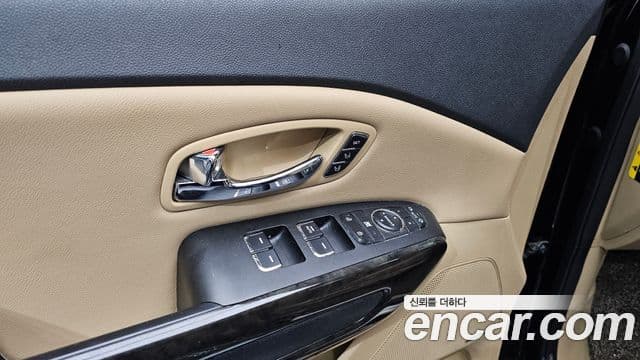 Kia The / новый New Carnival Noblesse Special, 2019 16