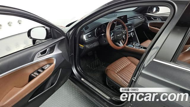 Genesis G70 Elite, 2020 11