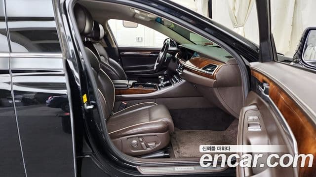 Genesis EQ900 Prestige, 2016 11