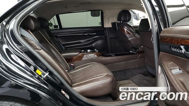 Genesis EQ900 Prestige, 2016 12