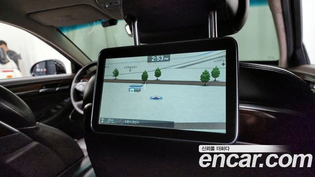 Genesis EQ900 Prestige, 2016 18