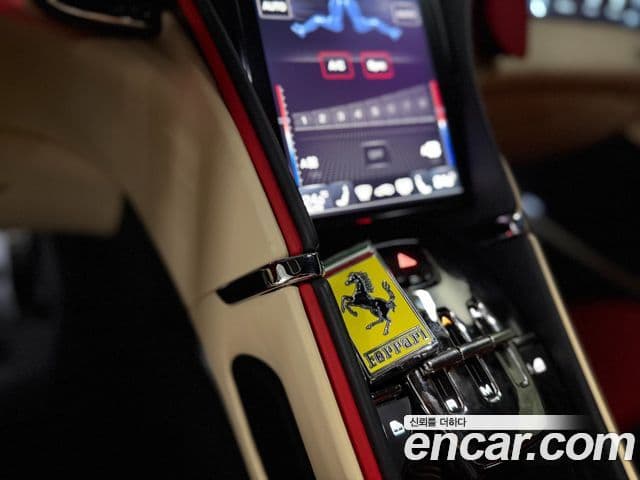 Ferrari 로마, 2021 13