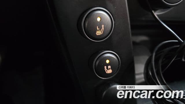 KG모빌리티(SsangYong) Korando Sport Club, 2016 18