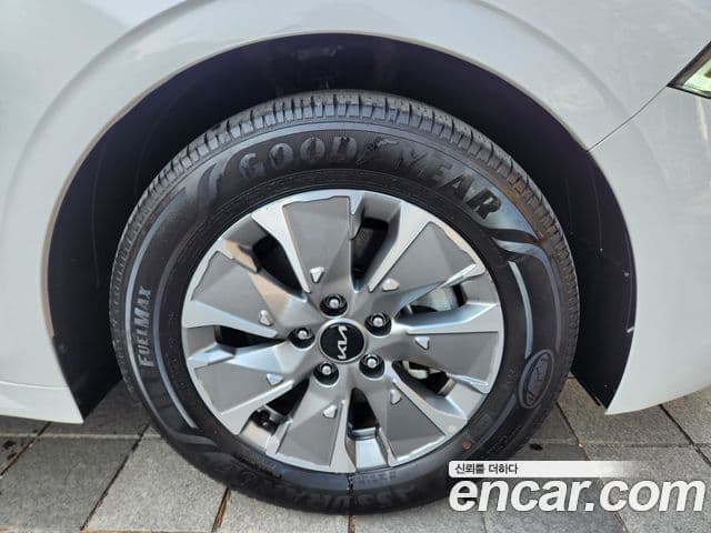 Kia K5 гибрид 3세대 Trendy, 2022 все фото