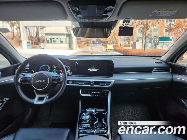 Kia K5 гибрид 3세대 Trendy, 2022 17