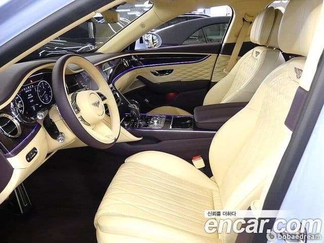 Bentley Flying Spur 3세대, 2022 10