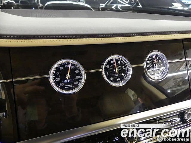 Bentley Flying Spur 3세대, 2022 13