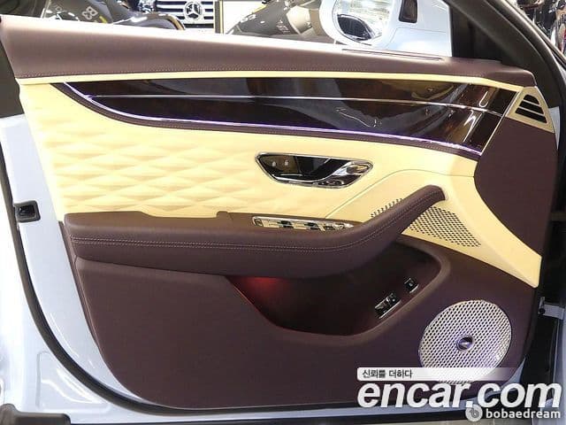Bentley Flying Spur 3세대, 2022 20