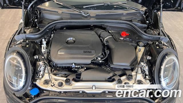 Mini Cooper S кабриолет 4세대 JCW, 2025 6