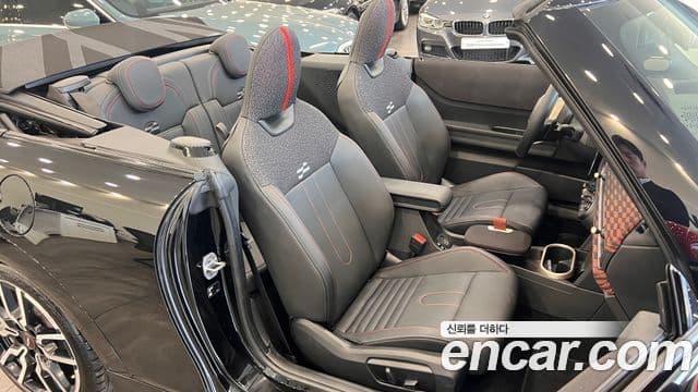 Mini Cooper S кабриолет 4세대 JCW, 2025 16