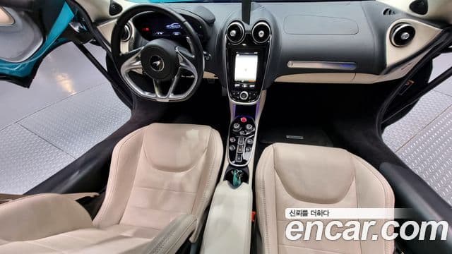 맥라렌 GT, 2022 7