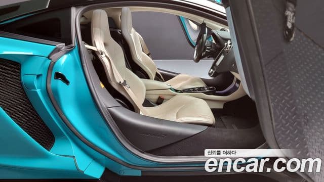 맥라렌 GT, 2022 10