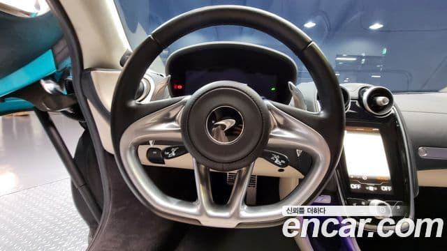 맥라렌 GT, 2022 12