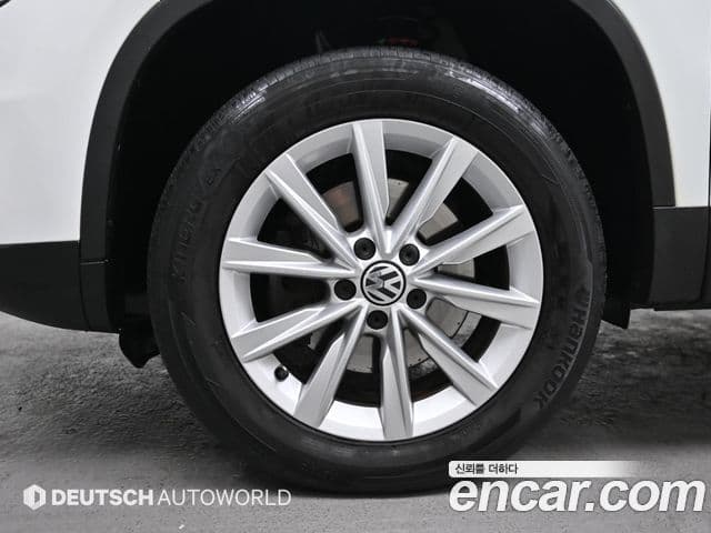 Volkswagen New Tiguan 5N, 2015 все фото
