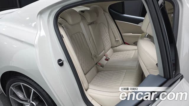 Genesis The / новый New G70, 2025 11