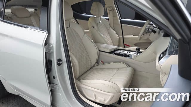 Genesis The / новый New G70, 2025 12