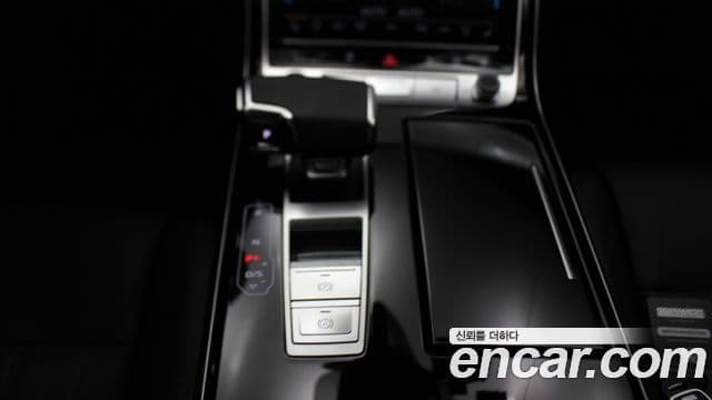 Audi A8 (D5) 50 TDI Quattro Premium LWB, 2023 9