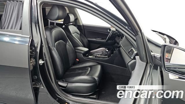 Kia K5 2세대 Noblesse, 2016 11