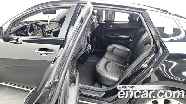 Kia K5 2세대 Noblesse, 2016 13