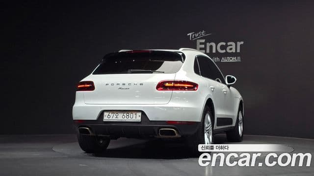 Porsche Macan 95B, 2018 4