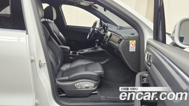 Porsche Macan 95B, 2018 11