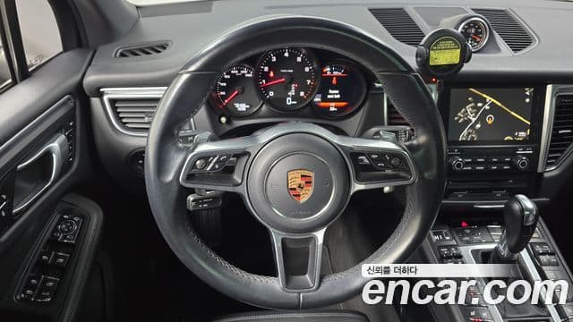 Porsche Macan 95B, 2018 13