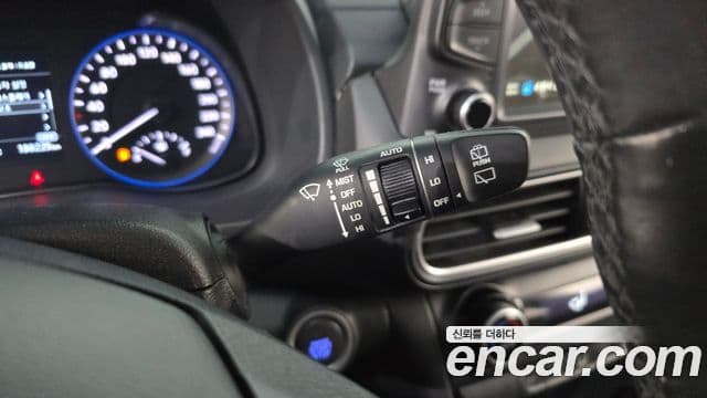 Hyundai Kona Modern Art, 2018 19