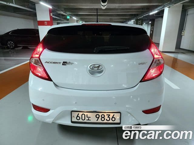 Hyundai Accent(новый кузов / новое поколение) Premium, 2015 6