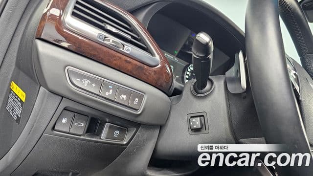 Genesis EQ900 Luxury, 2018 15