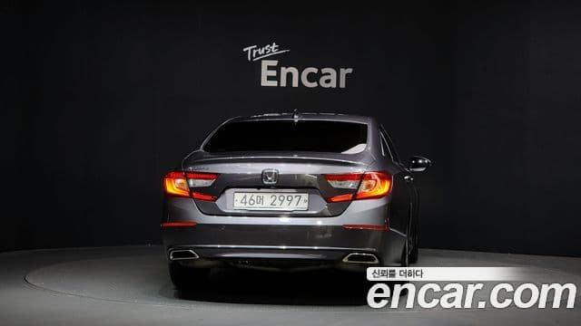Honda Accord 10세대 1.5 турбо, 2019 4