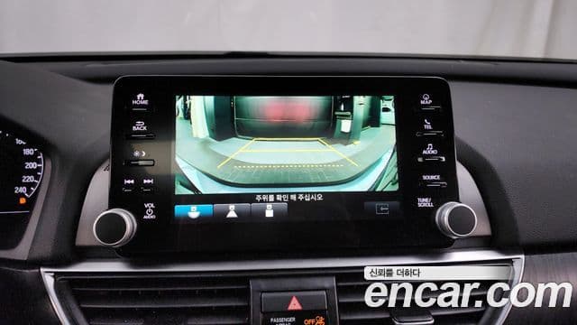 Honda Accord 10세대 1.5 турбо, 2019 15