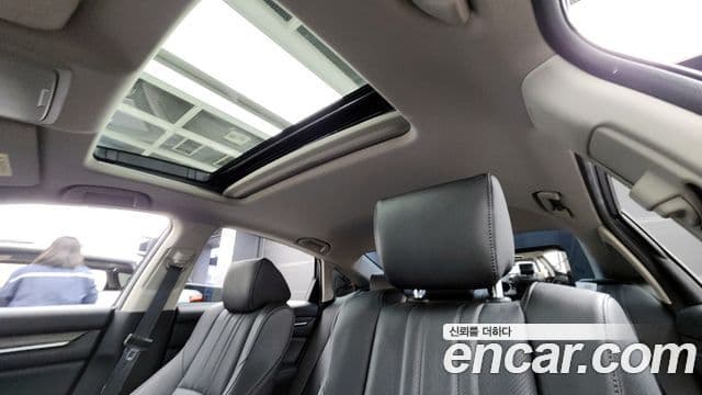 Honda Accord 10세대 1.5 турбо, 2019 18