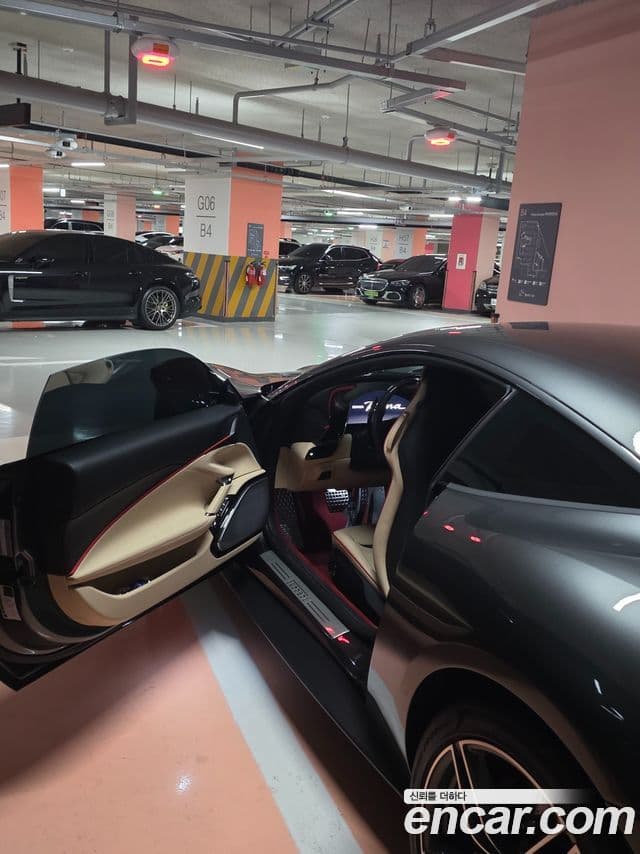 Ferrari 로마, 2024 14