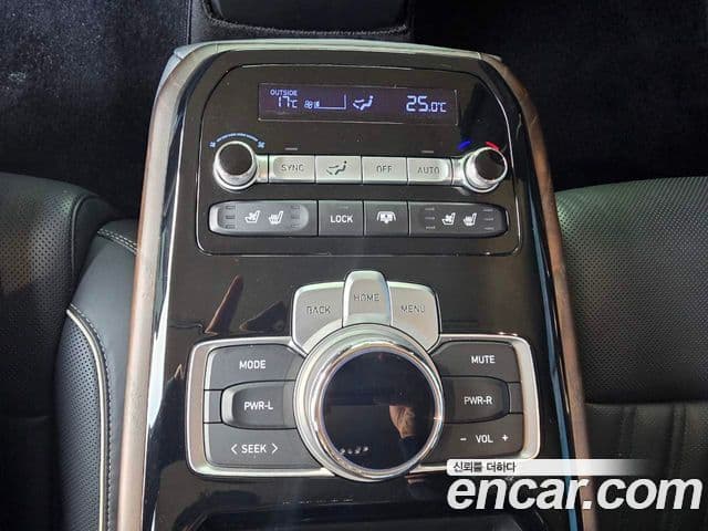 Genesis G90 Prestige, 2019 17