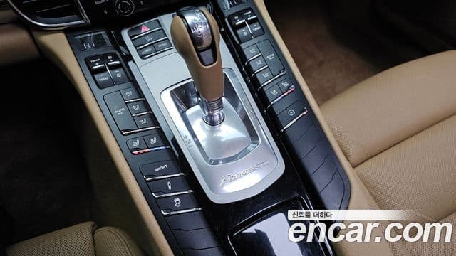 Porsche Panamera 970, 2015 9