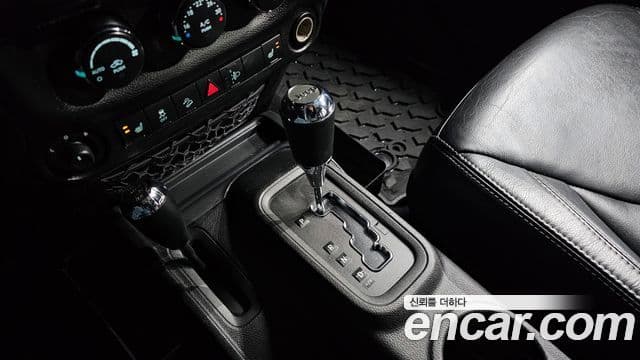 Jeep Wrangler (JK) 2.8 дизель Sahara 4도어, 2014 9