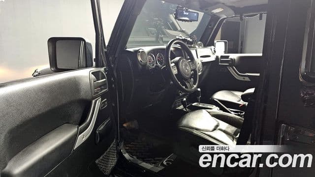 Jeep Wrangler (JK) 2.8 дизель Sahara 4도어, 2014 12