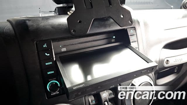 Jeep Wrangler (JK) 2.8 дизель Sahara 4도어, 2014 17