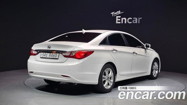Hyundai YF Sonata LPI Premier(для людей с инвалидностью), 2010 2