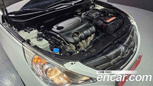 Hyundai YF Sonata LPI Premier(для людей с инвалидностью), 2010 6