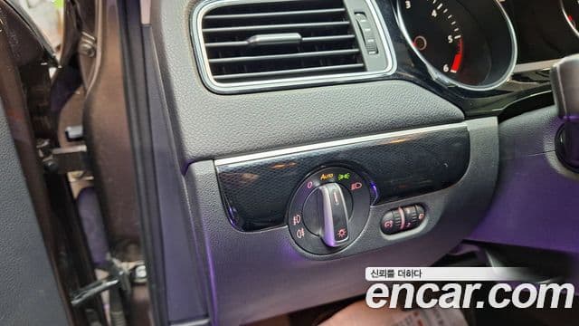 Volkswagen New Jetta 6세대, 2015 12