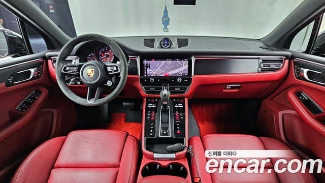 Porsche Macan 95B, 2022 7