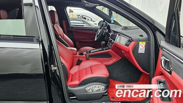 Porsche Macan 95B, 2022 11