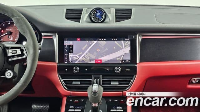 Porsche Macan 95B, 2022 14