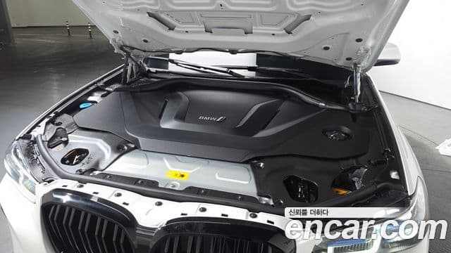 BMW iX3 M Sport, 2024 6